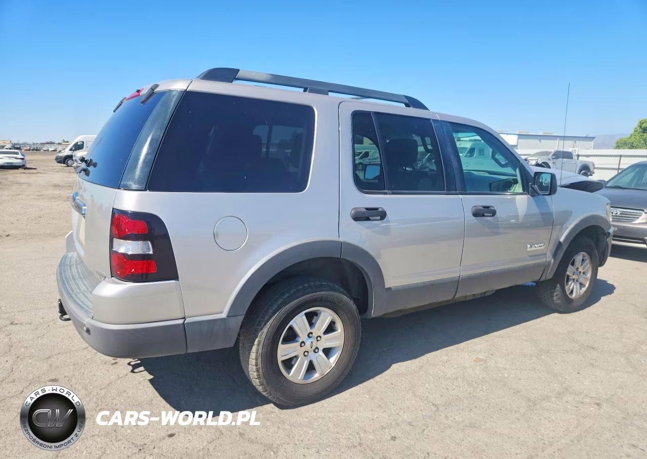 2006 Ford Explorer Xlt VIN:1FMEU63806UA42096 - 3