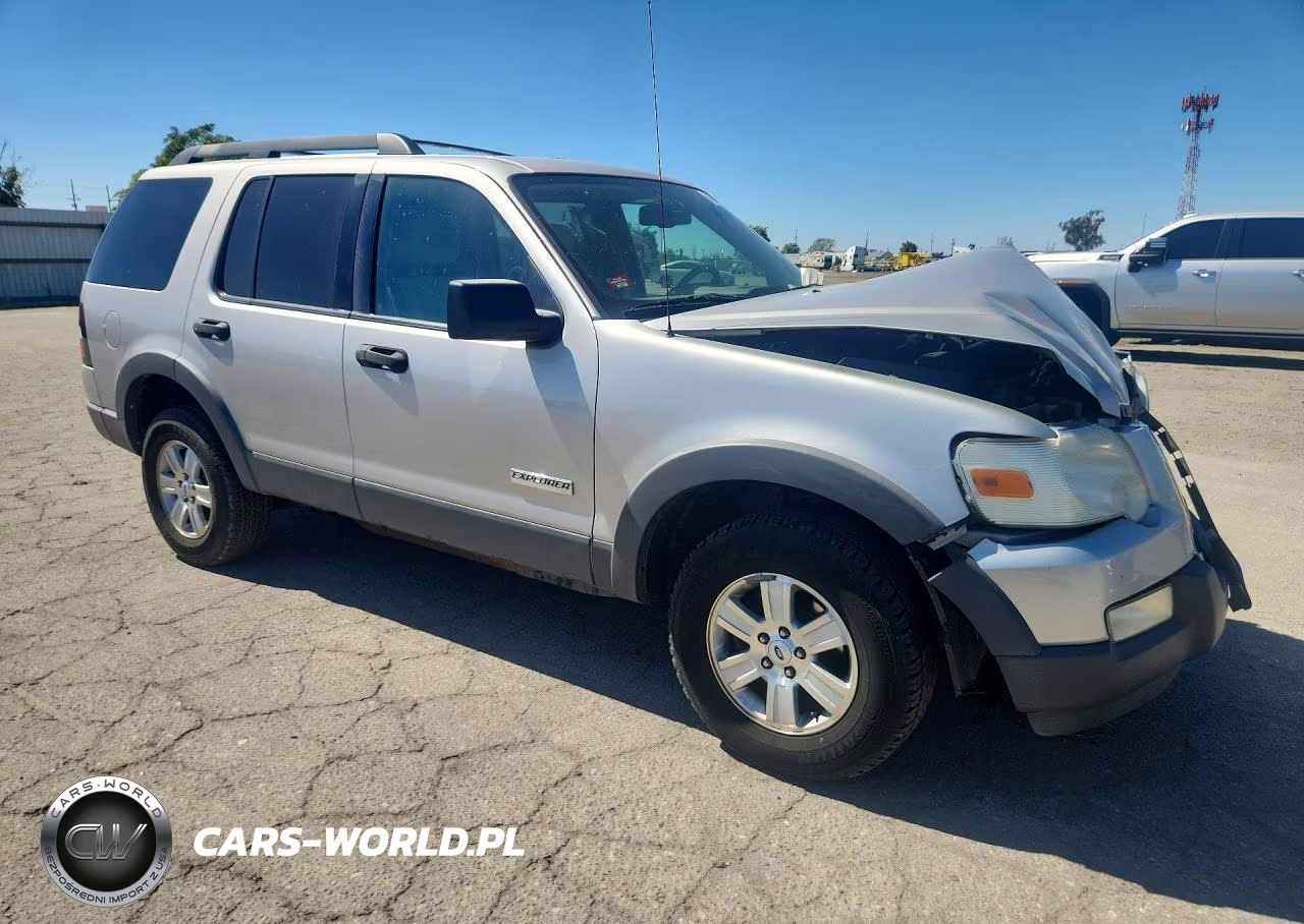 2006 Ford Explorer Xlt VIN:1FMEU63806UA42096 - 4