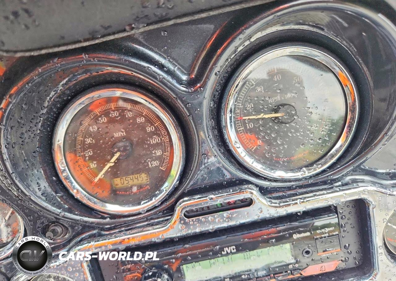 2007 Harley-Davidson Flhtcui VIN:1HD1FC4177Y606414 - 7