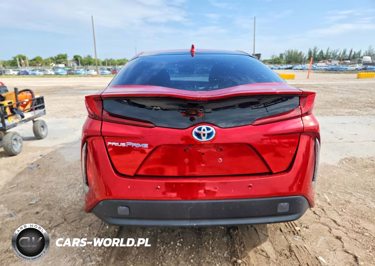 2018 Toyota Prius Prime Advanced VIN:JTDKARFP1J3070542 - 6