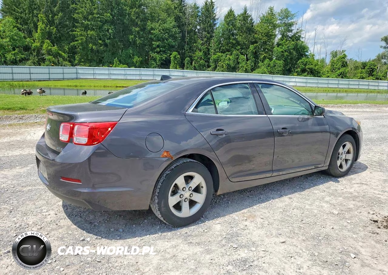 2013 Chevrolet Malibu Ls VIN:1G11B5SAXDF352676 - 3