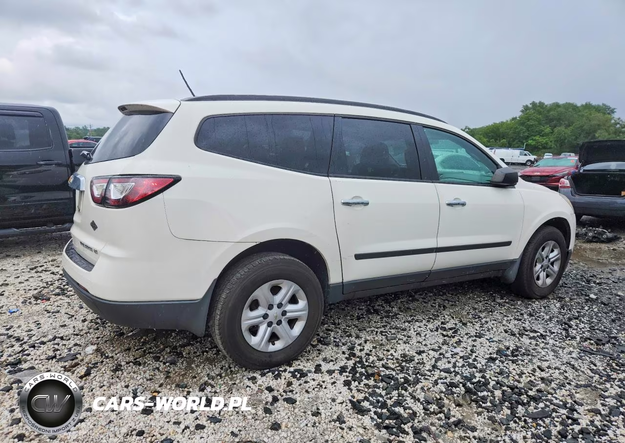 2013 Chevrolet Traverse Ls VIN:1GNKRFED3DJ263765 - 3