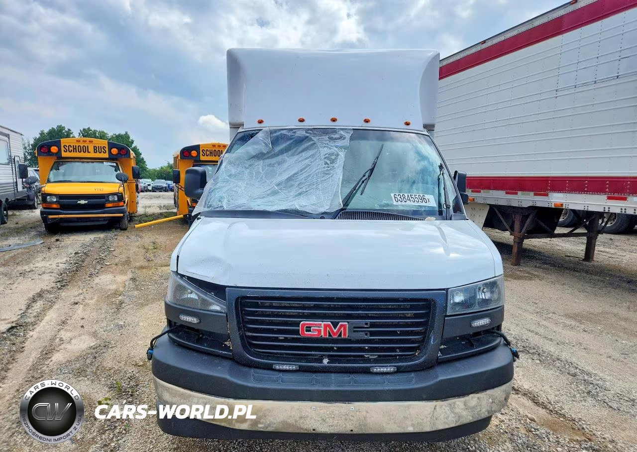 2020 GMC Savana Box - Box Truck VIN:1GD07RFG0L1139642 - 5