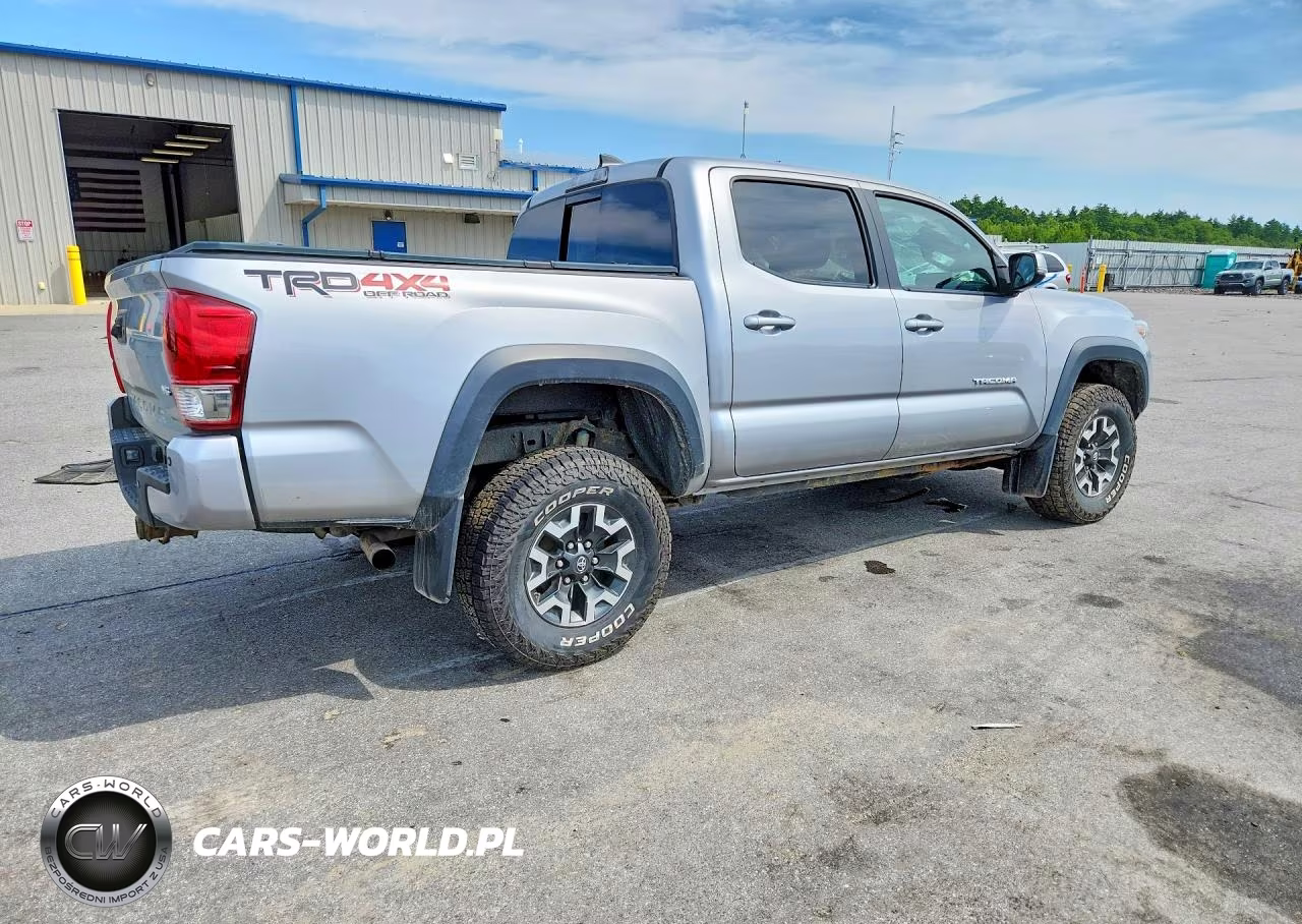 2017 Toyota Tacoma Trd Off-Road VIN:3TMCZ5AN9HM069692 - 3