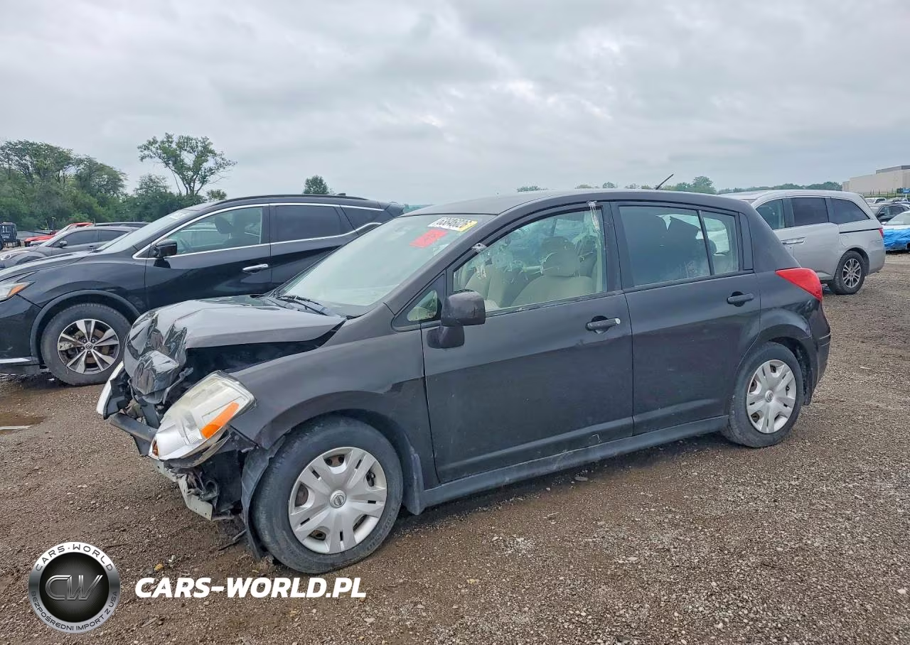 2010 Nissan Versa 1.8 S