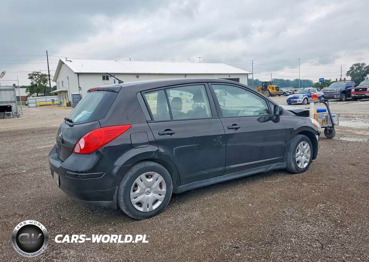 2010 Nissan Versa 1.8 S VIN:3N1BC1CP2AL351580 - 3