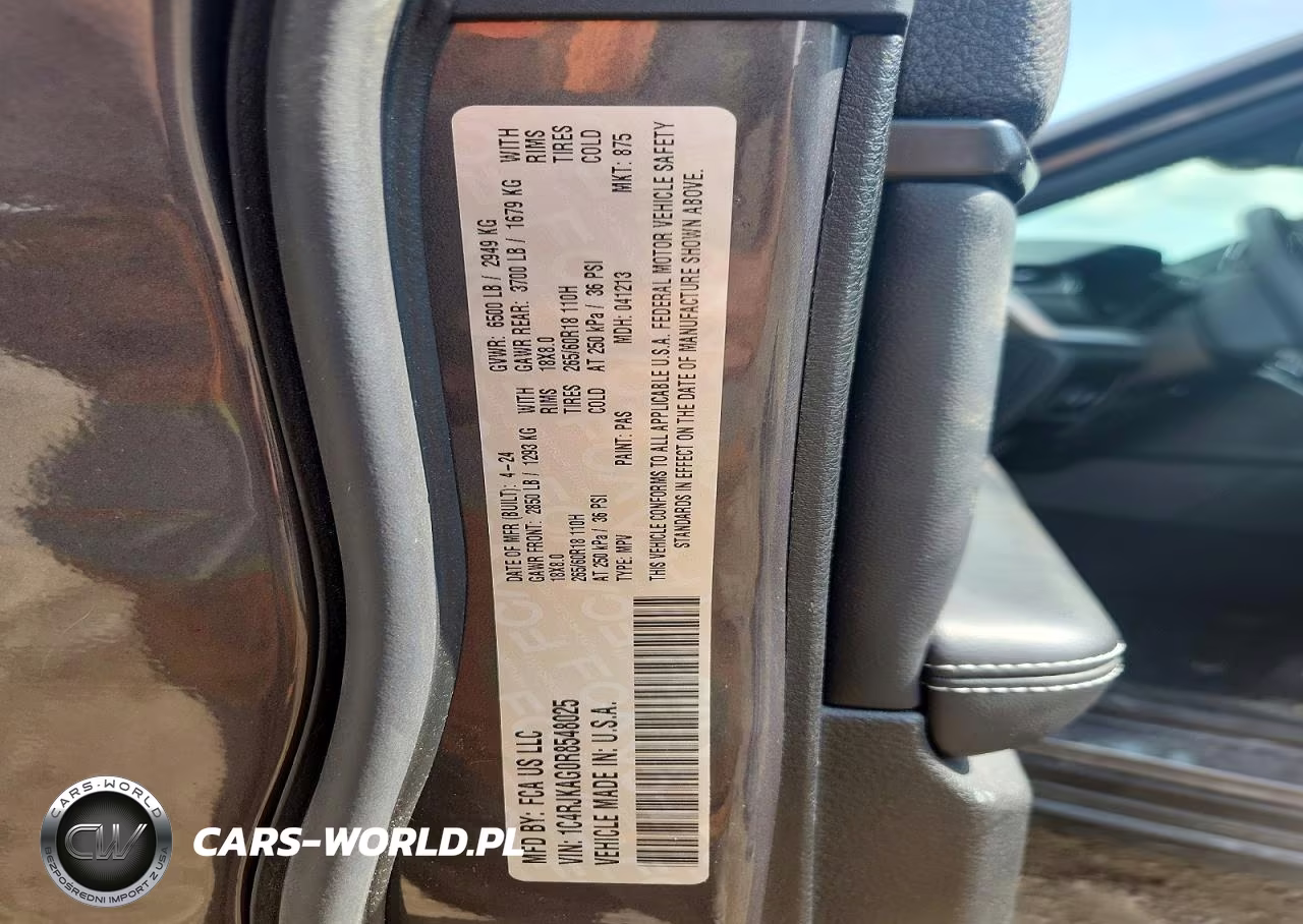 2024 Jeep Grand Cherokee L Laredo VIN:1C4RJKAG0R8548025 - 12