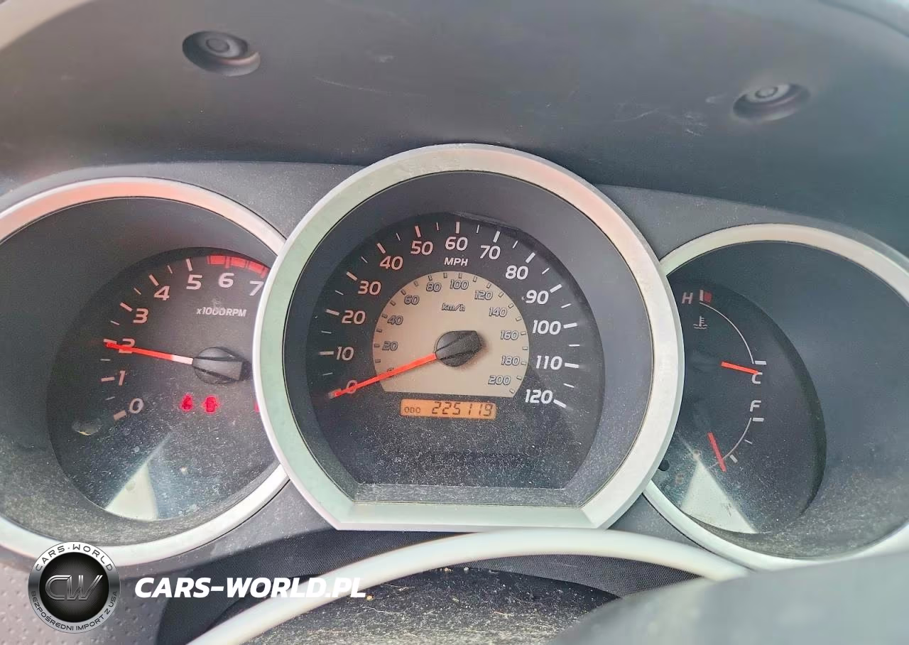 2011 Toyota Tacoma V6 VIN:5TFUU4ENXBX002852 - 9