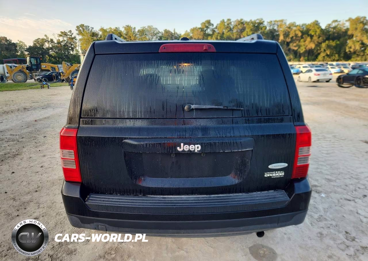 2016 Jeep Patriot Latitude VIN:1C4NJPFB2GD715126 - 6
