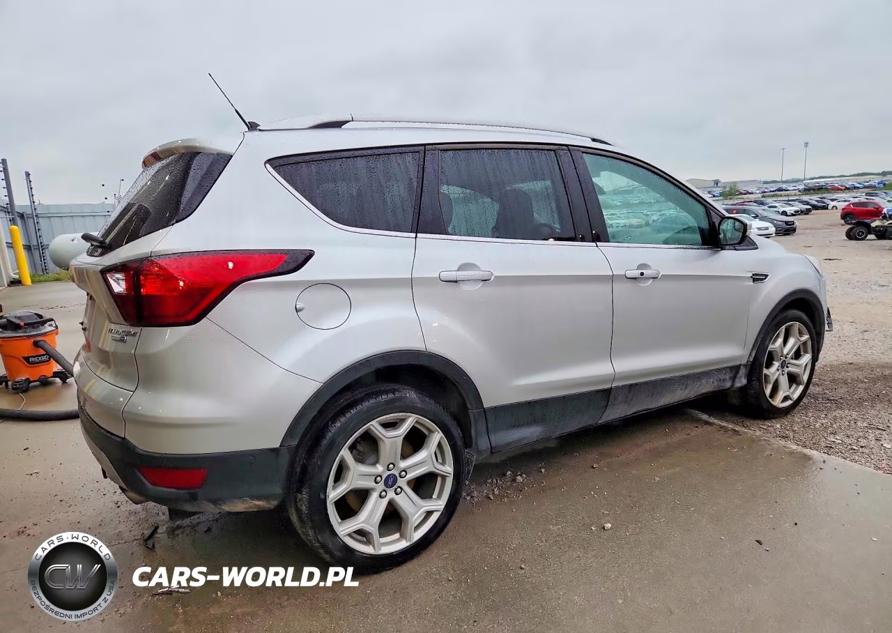 2019 Ford Escape Titanium VIN:1FMCU9J91KUA71279 - 3