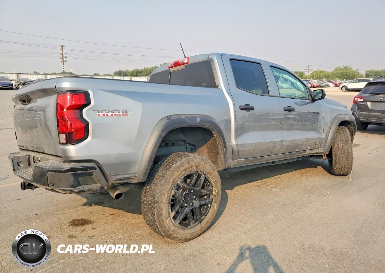 2025 Chevrolet Colorado Trail Boss VIN:1GCPTEEK4S1183980 - 3