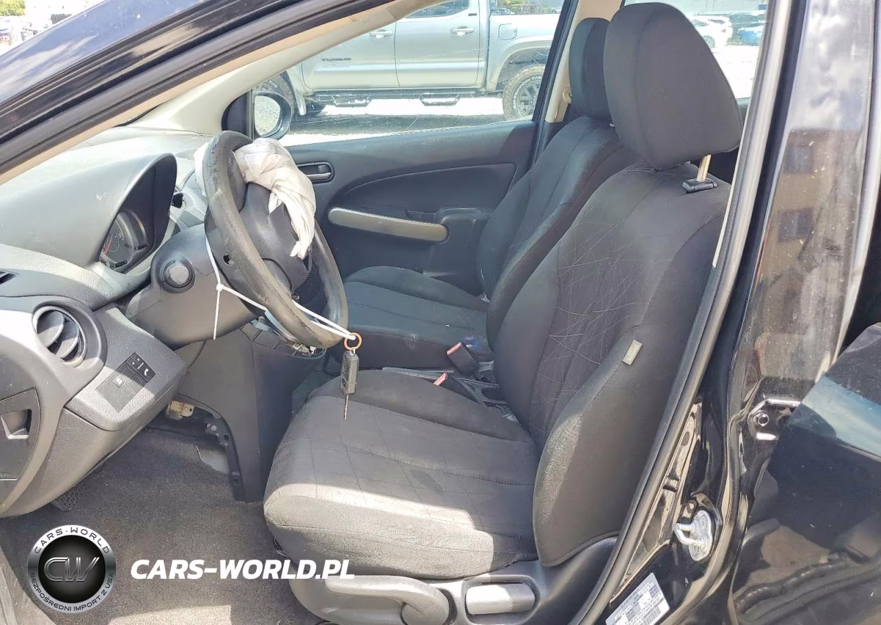 2014 Mazda Mazda2 Sport VIN:JM1DE1KZXE0182091 - 7