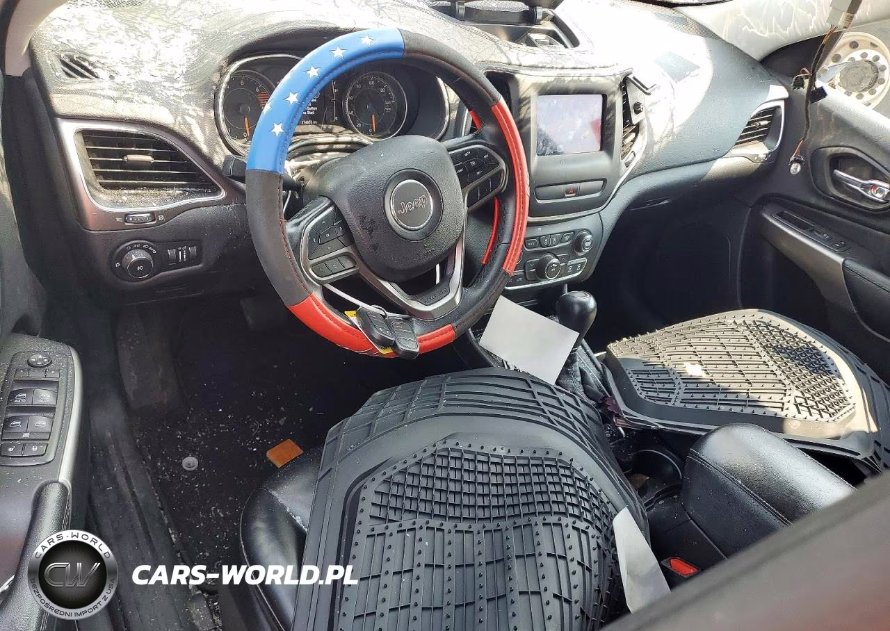 2019 Jeep Cherokee Latitude Plus VIN:1C4PJMLB9KD198623 - 8