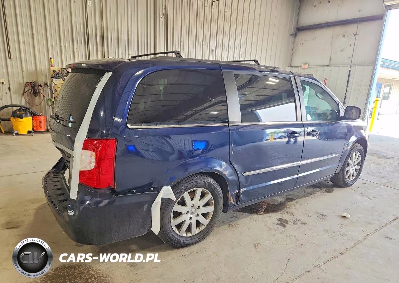 2015 Chrysler Town & Country Touring VIN:2C4RC1BG9FR740627 - 3