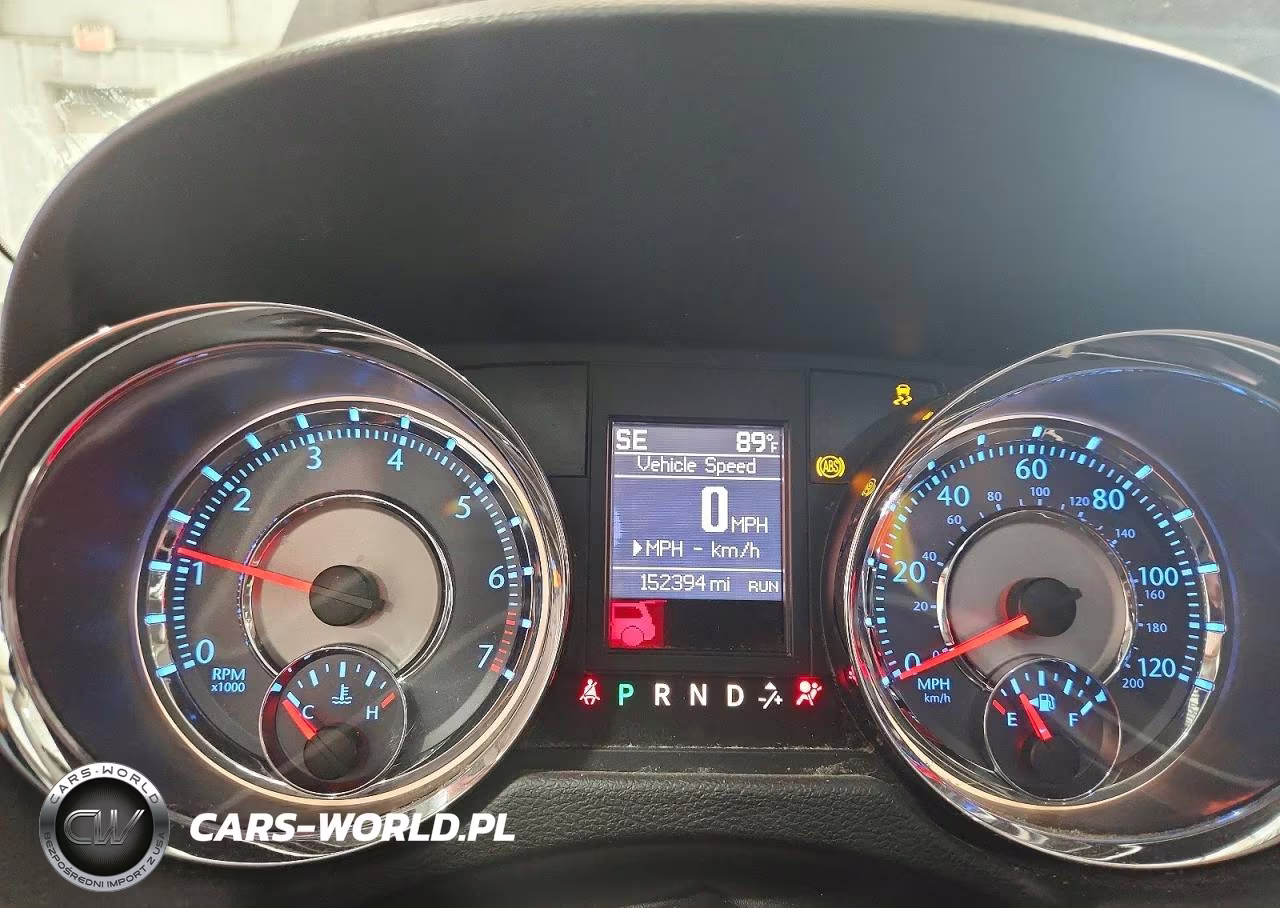 2015 Chrysler Town & Country Touring VIN:2C4RC1BG9FR740627 - 9