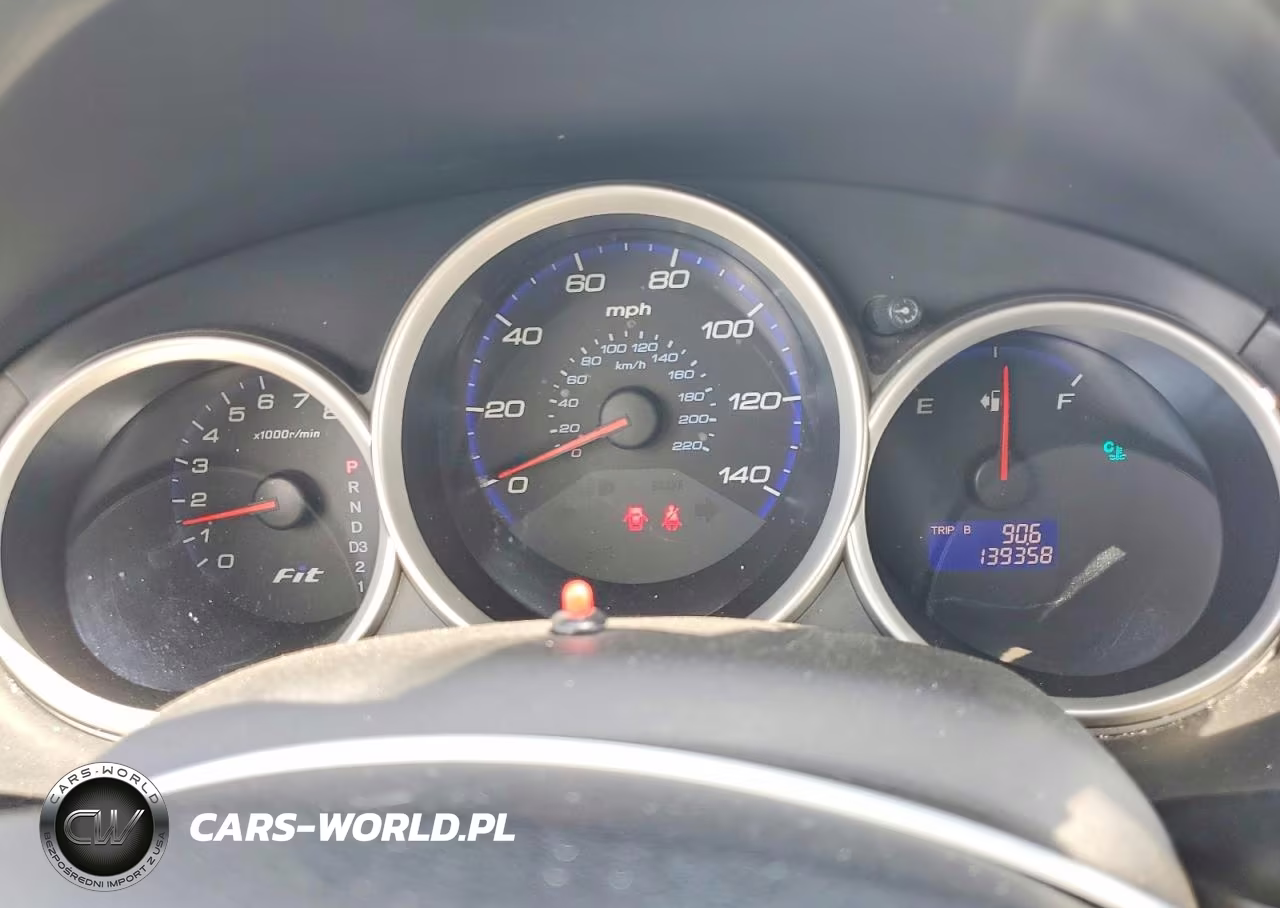 2007 Honda Fit VIN:JHMGD38407S025070 - 9