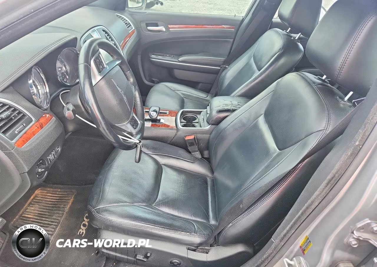 2013 Chrysler 300 VIN:2C3CCAAG2DH626953 - 7