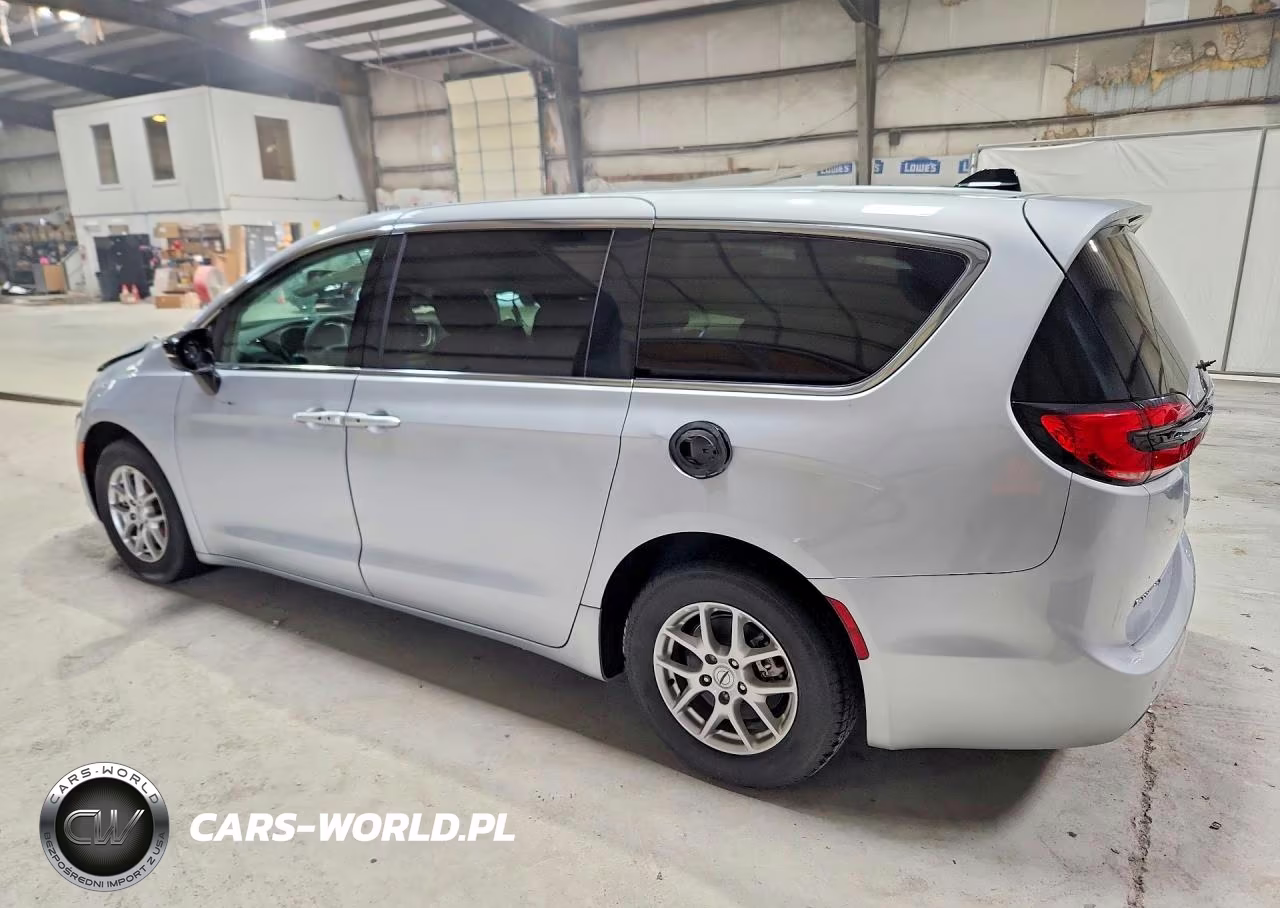2024 Chrysler Pacifica Touring L VIN:2C4RC1BG1RR143492 - 2