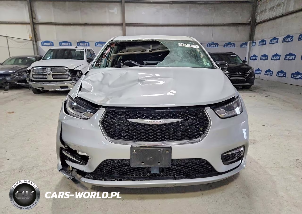 2024 Chrysler Pacifica Touring L VIN:2C4RC1BG1RR143492 - 5