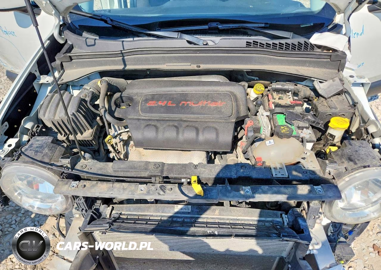 2017 Jeep Renegade Latitude VIN:ZACCJABB3HPG52132 - 11