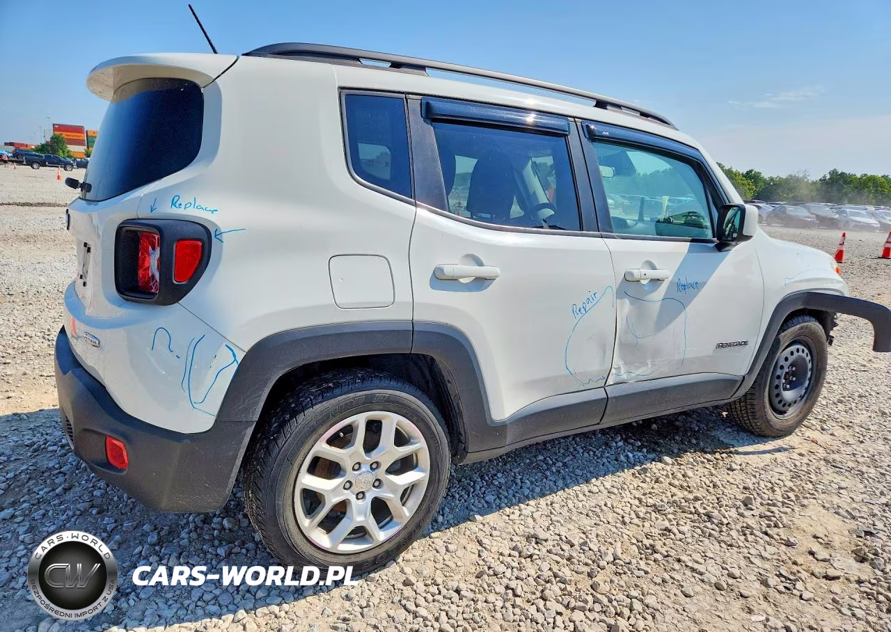 2017 Jeep Renegade Latitude VIN:ZACCJABB3HPG52132 - 3