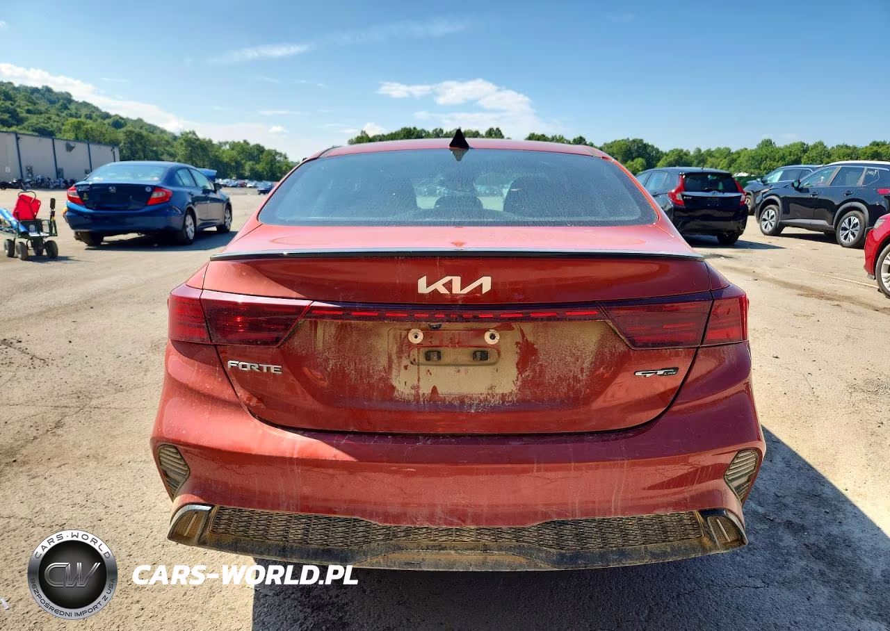 2023 Kia Forte Gt Line VIN:3KPF54AD6PE584703 - 6