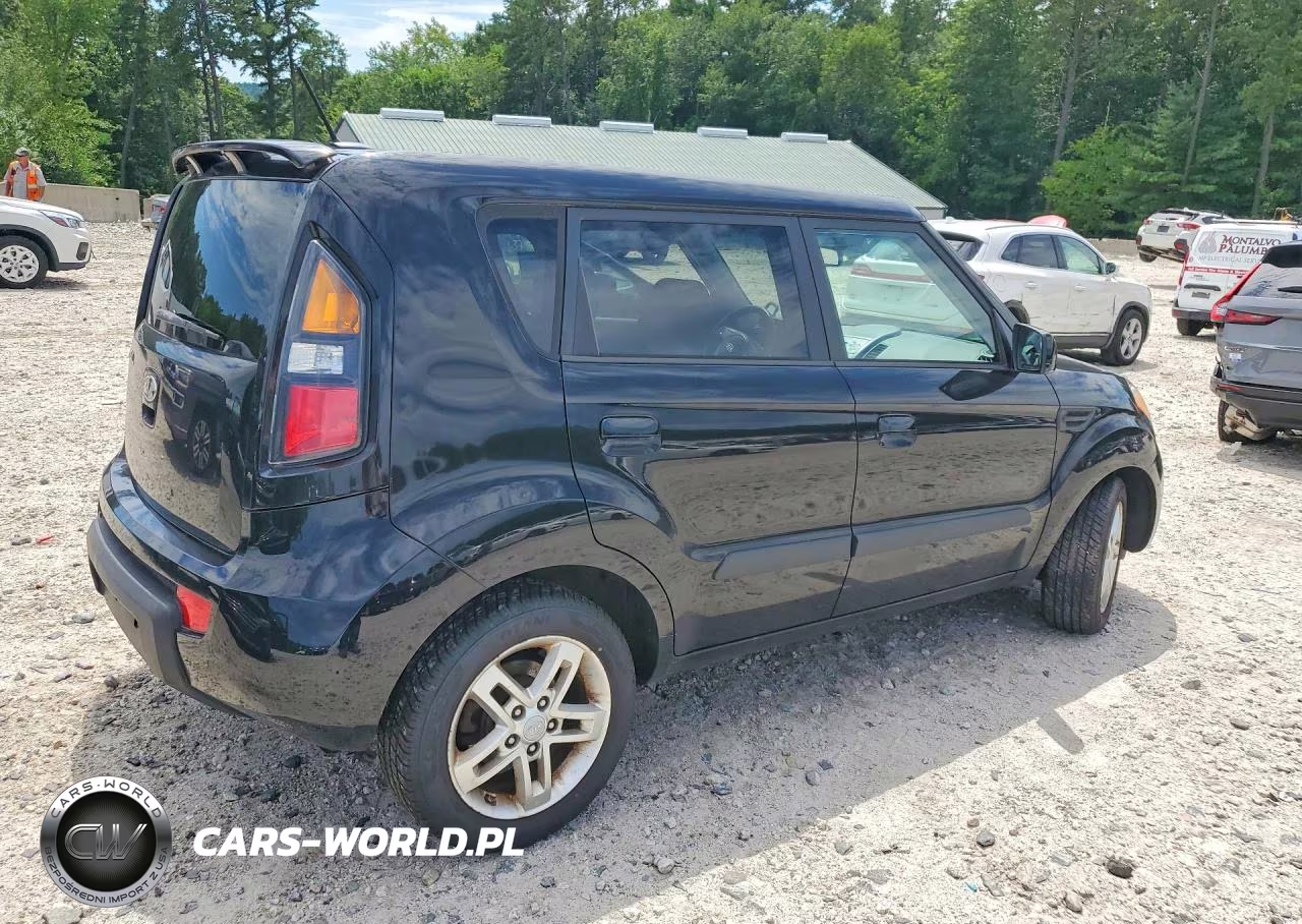 2010 Kia Soul + VIN:KNDJT2A20A7184064 - 3