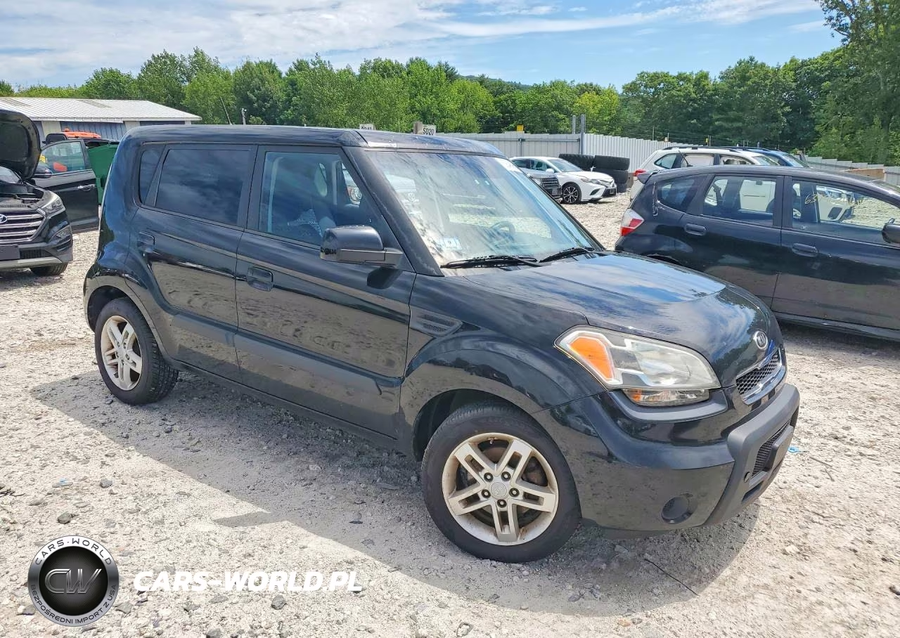 2010 Kia Soul + VIN:KNDJT2A20A7184064 - 4