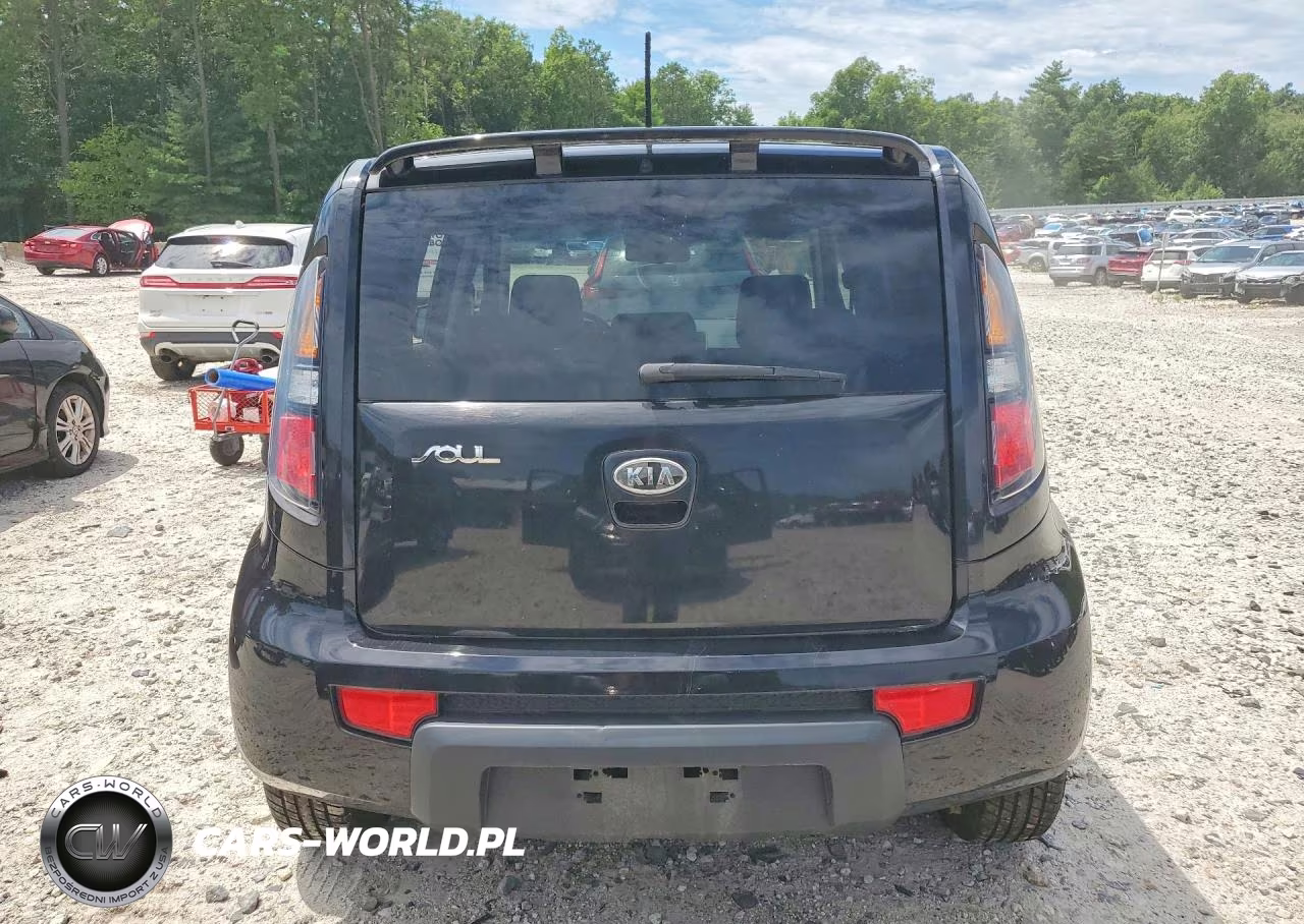 2010 Kia Soul + VIN:KNDJT2A20A7184064 - 6