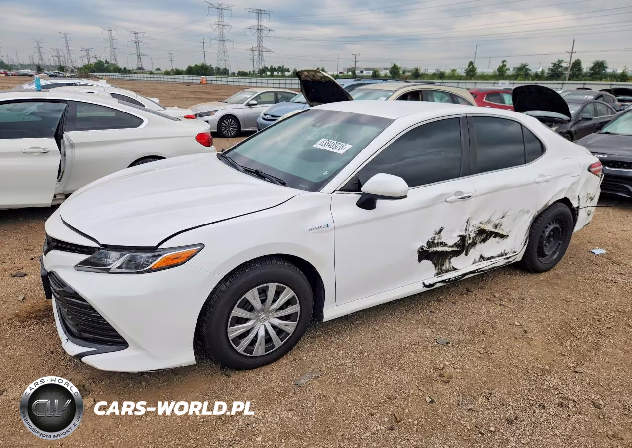2018 Toyota Camry Le – zdjęcie 1 z 12