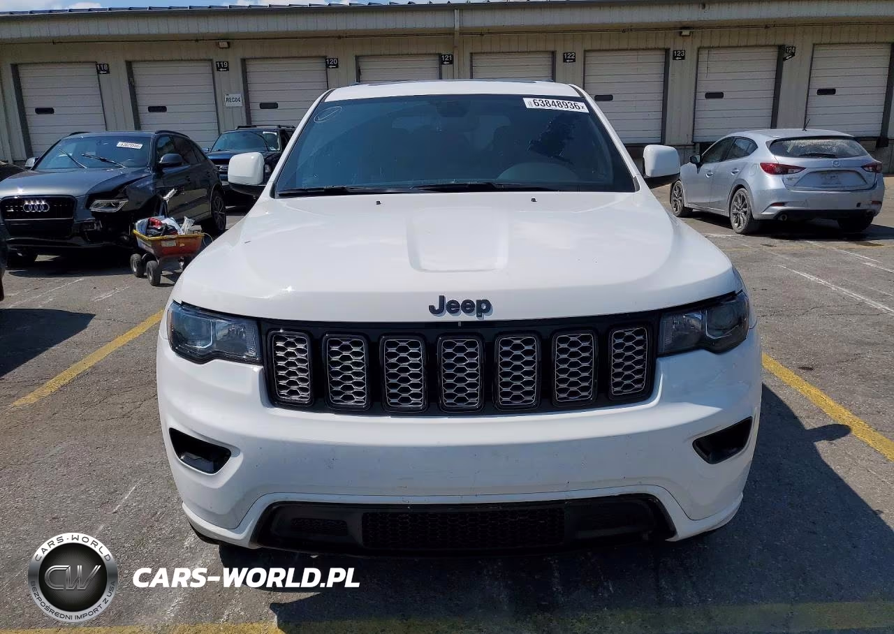 2022 Jeep Grand Cherokee Laredo E VIN:1C4RJFAG4NC115113 - 5