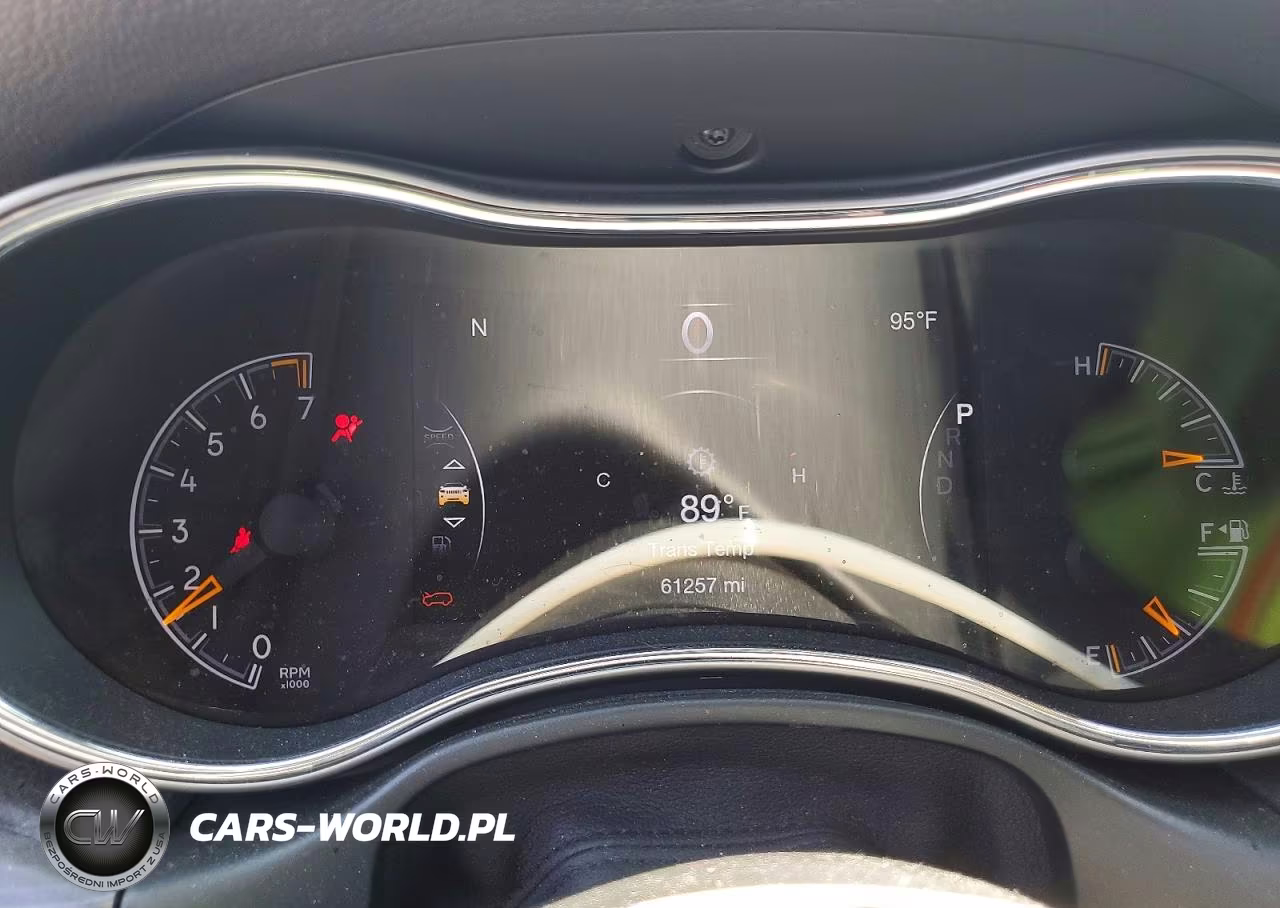 2022 Jeep Grand Cherokee Laredo E VIN:1C4RJFAG4NC115113 - 9