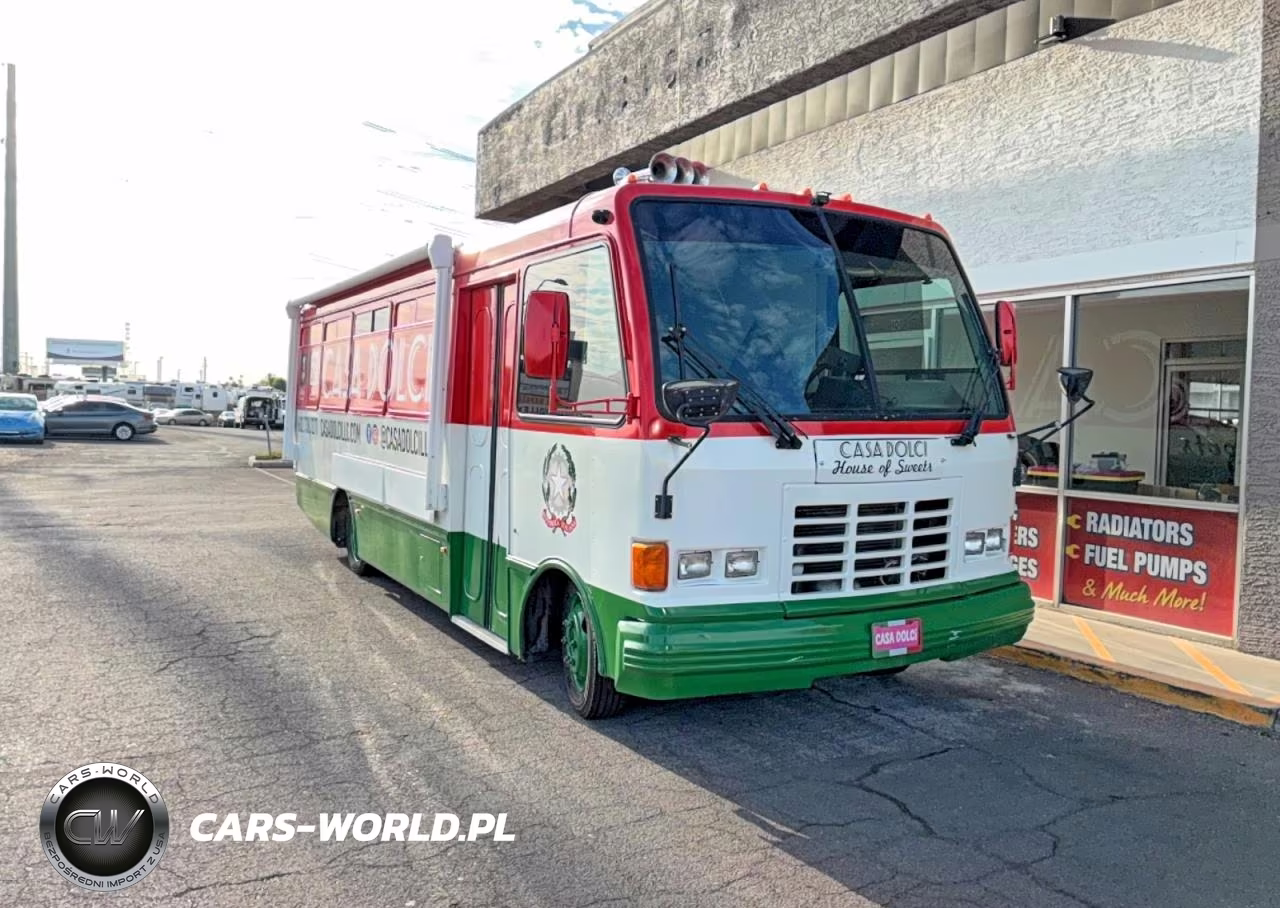 1995 Freightliner Chassis M Line Shuttle Bus – zdjęcie 1 z 10