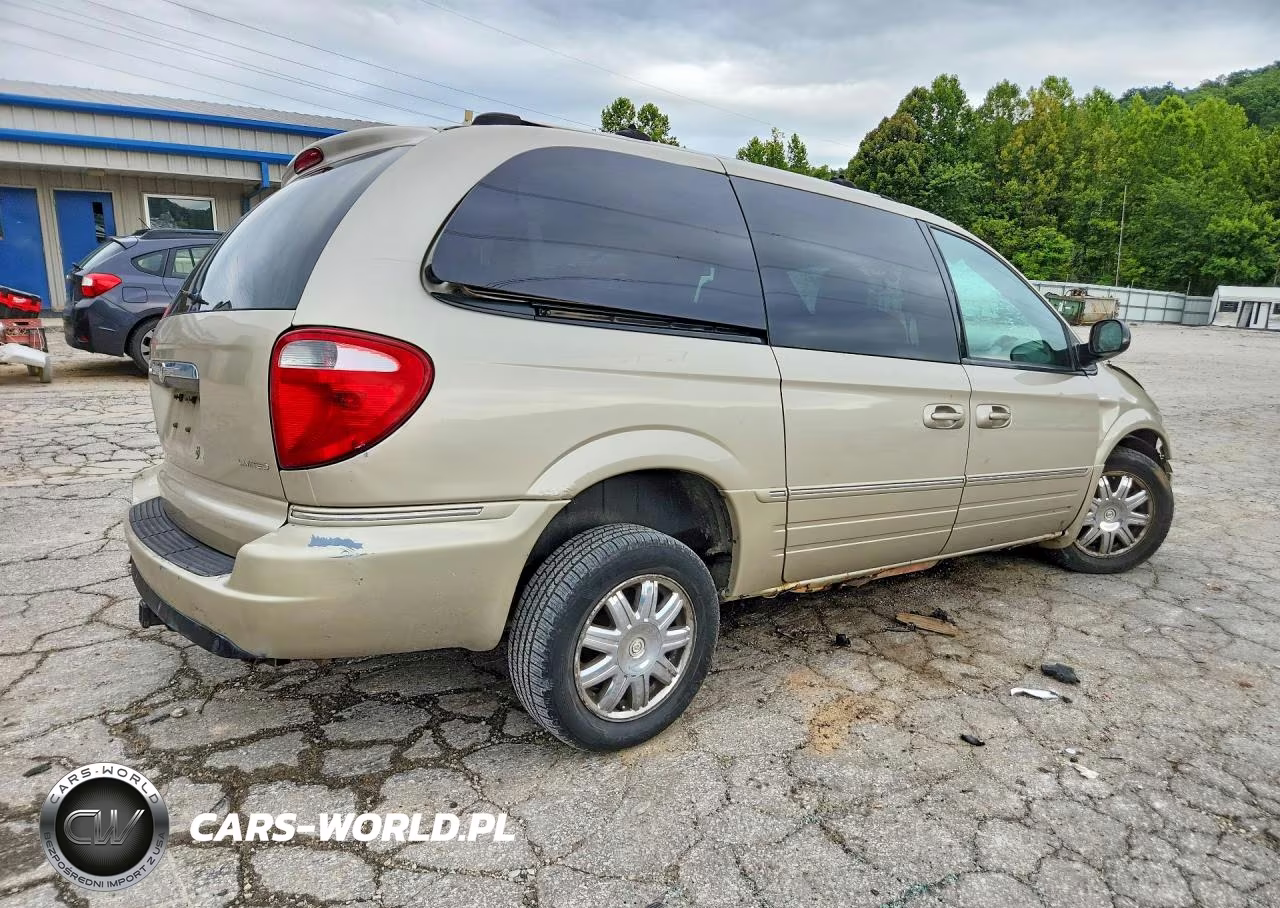 2005 Chrysler Town & Country Limited VIN:2C8GP64L25R151497 - 3