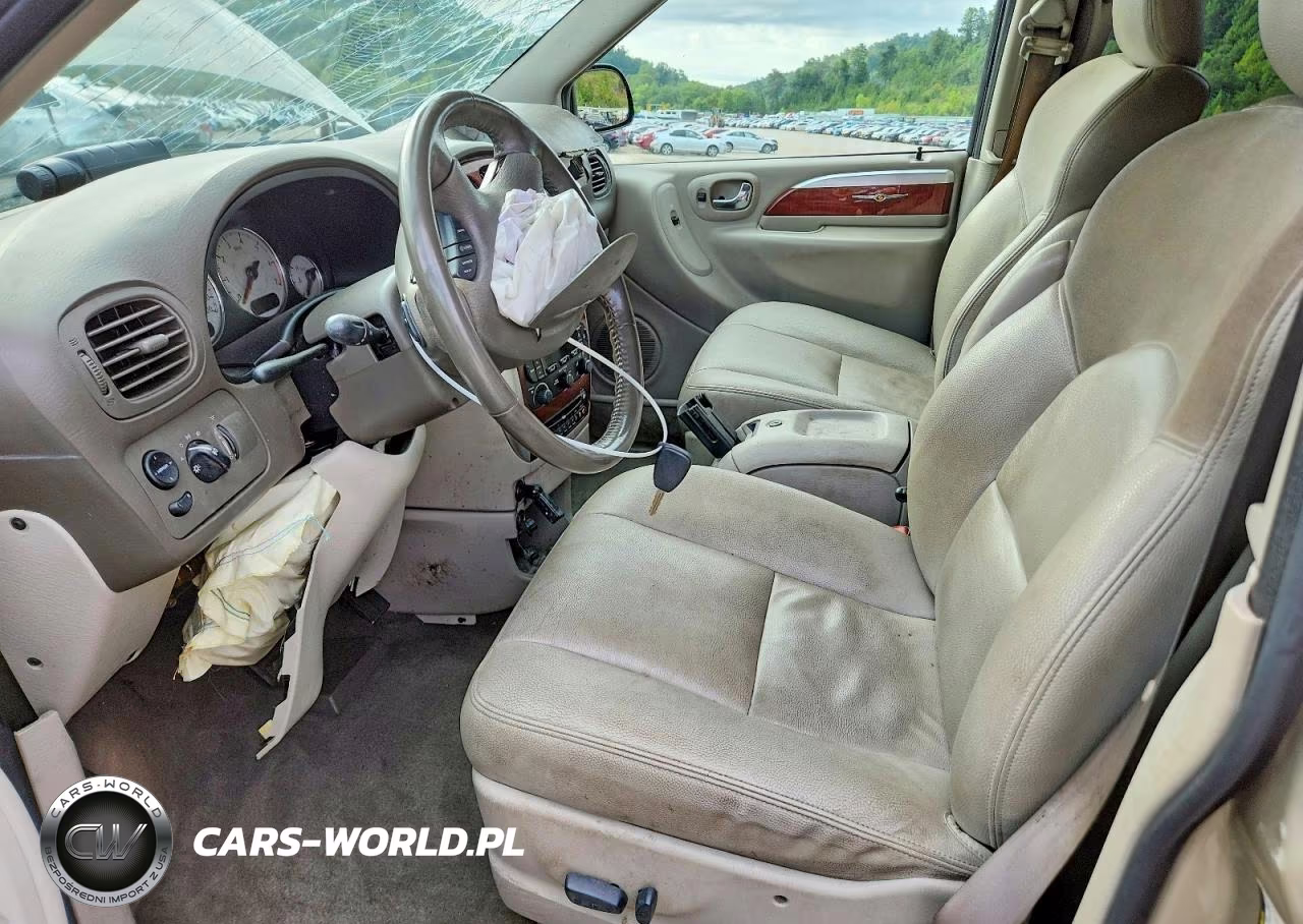 2005 Chrysler Town & Country Limited VIN:2C8GP64L25R151497 - 7