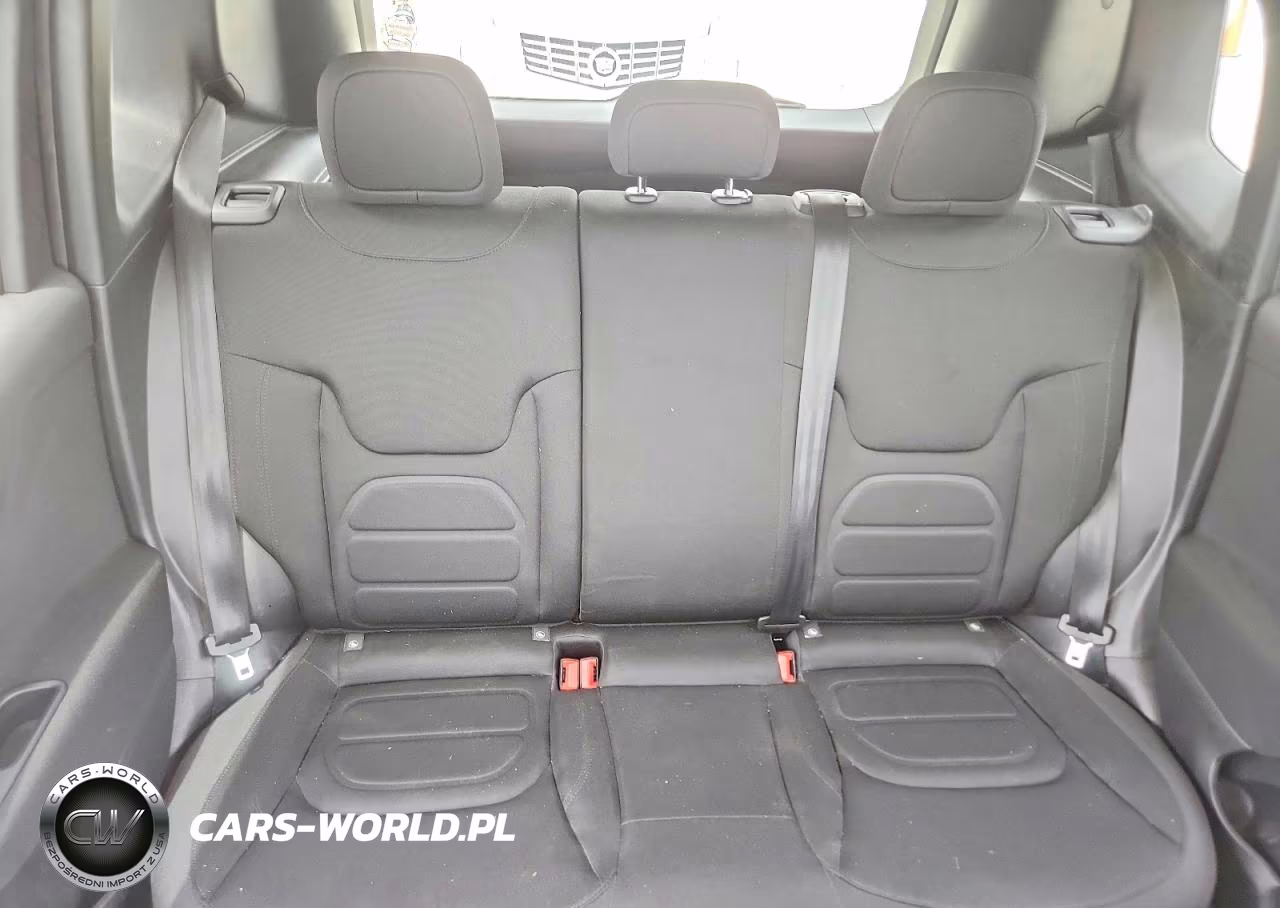 2019 Jeep Renegade Latitude VIN:ZACNJABB5KPK86669 - 10