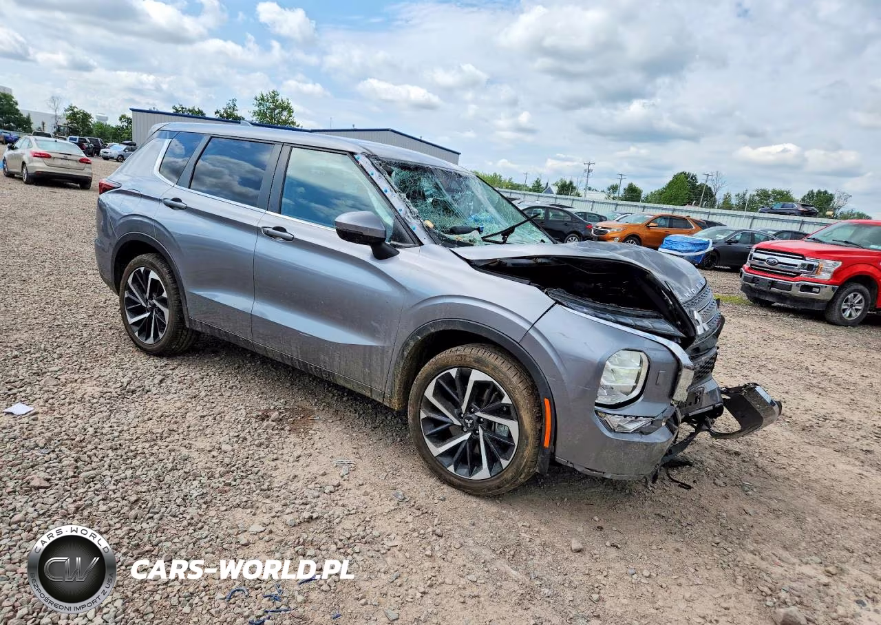 2023 Mitsubishi Outlander Se VIN:JA4J4UA8XPZ038758 - 4