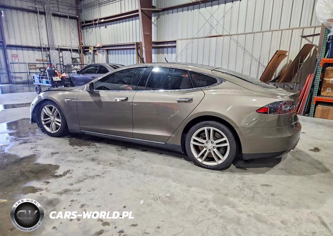 2016 Tesla Model S VIN:5YJSA1E15GF131949 - 2