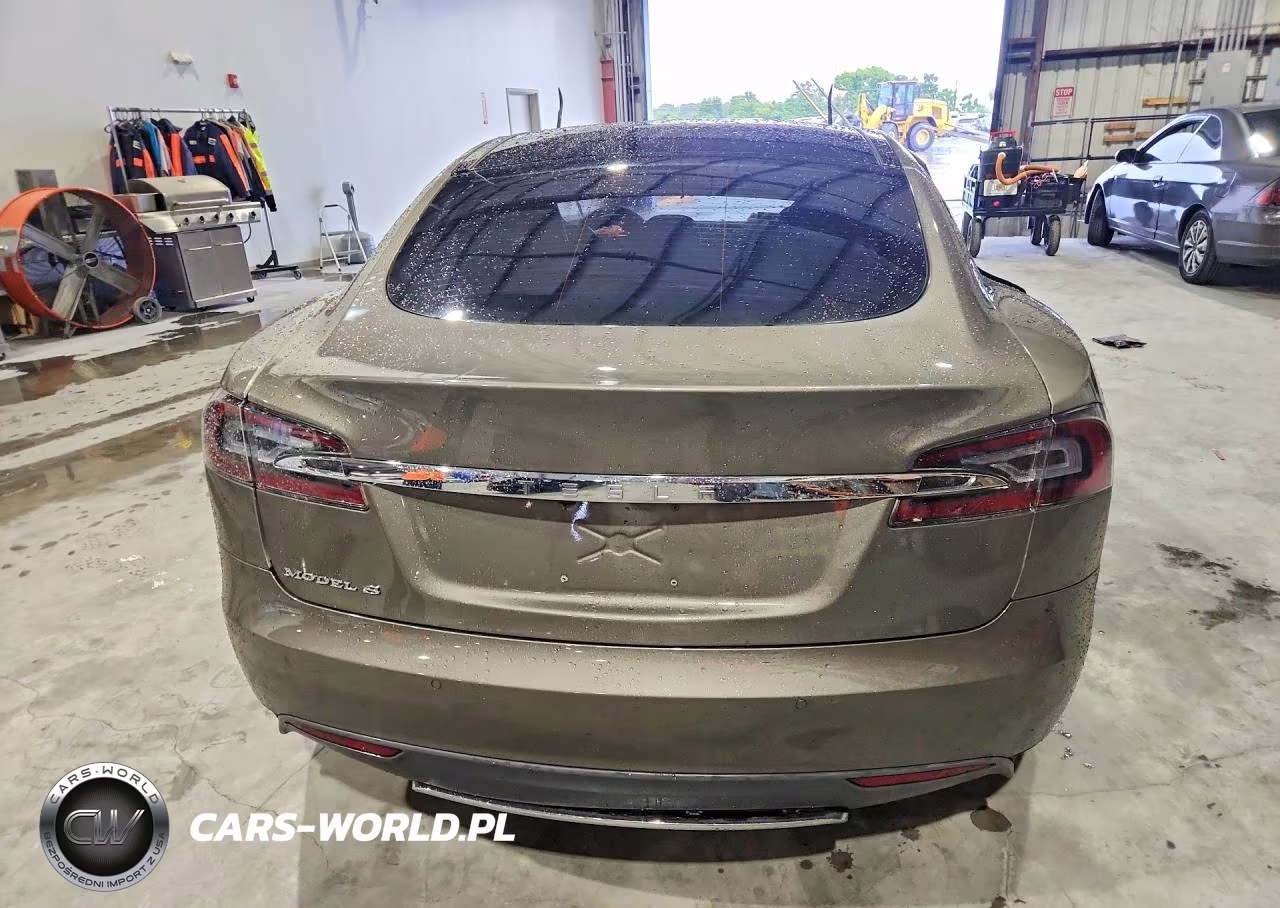 2016 Tesla Model S VIN:5YJSA1E15GF131949 - 6