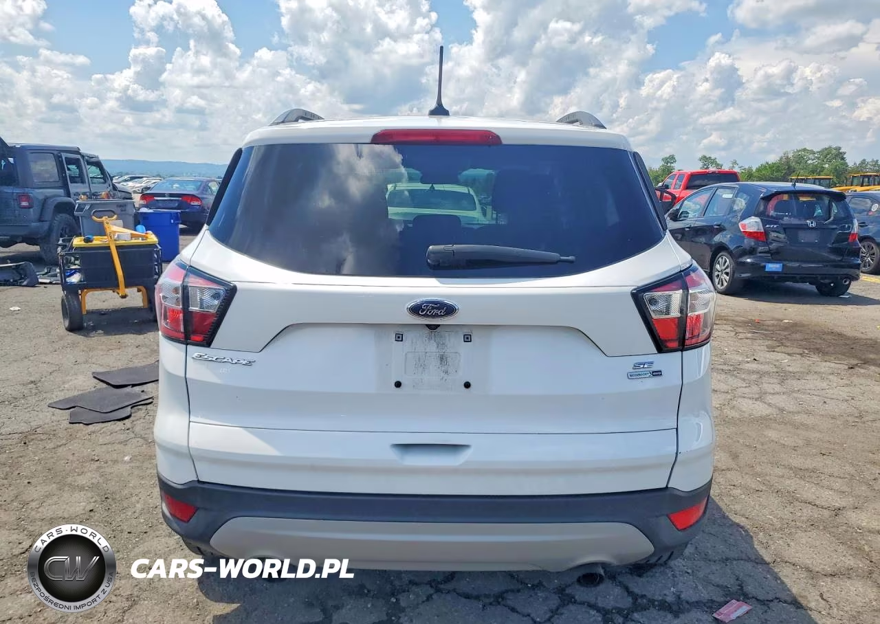 2018 Ford Escape Se VIN:1FMCU9GD3JUB34053 - 6