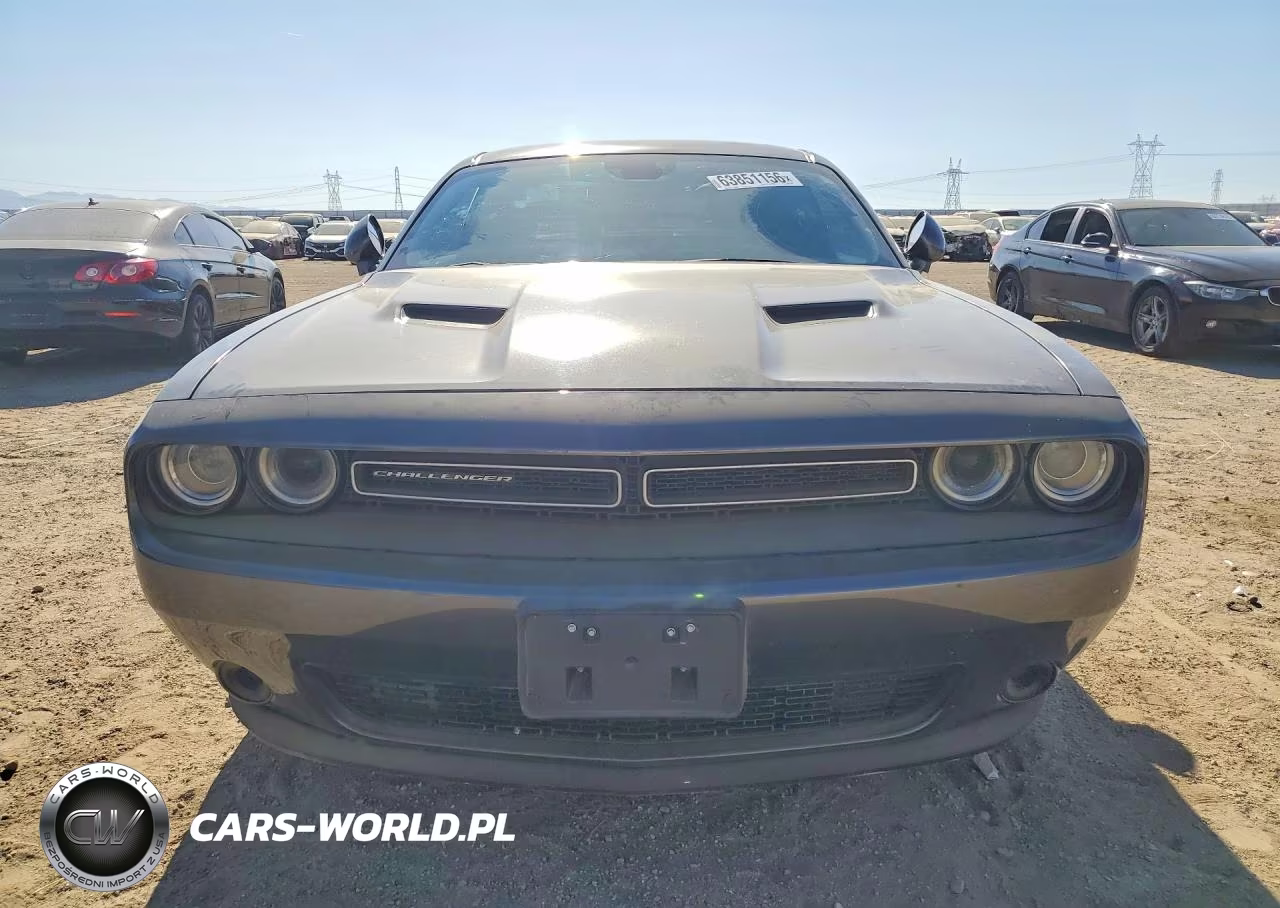 2019 Dodge Challenger Sxt VIN:2C3CDZAG0KH701593 - 5