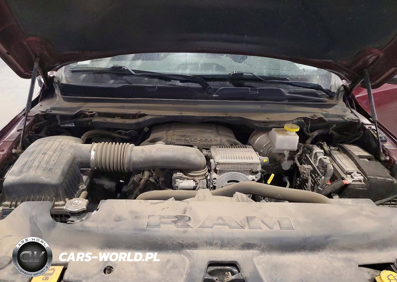 2024 Ram 1500 Laramie VIN:1C6SRFJTXRN175406 - 11