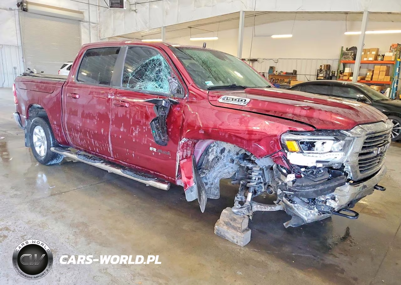 2024 Ram 1500 Laramie VIN:1C6SRFJTXRN175406 - 4