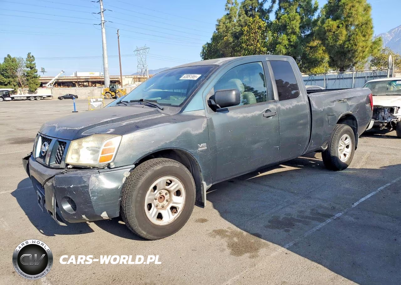 2004 Nissan Titan Xe