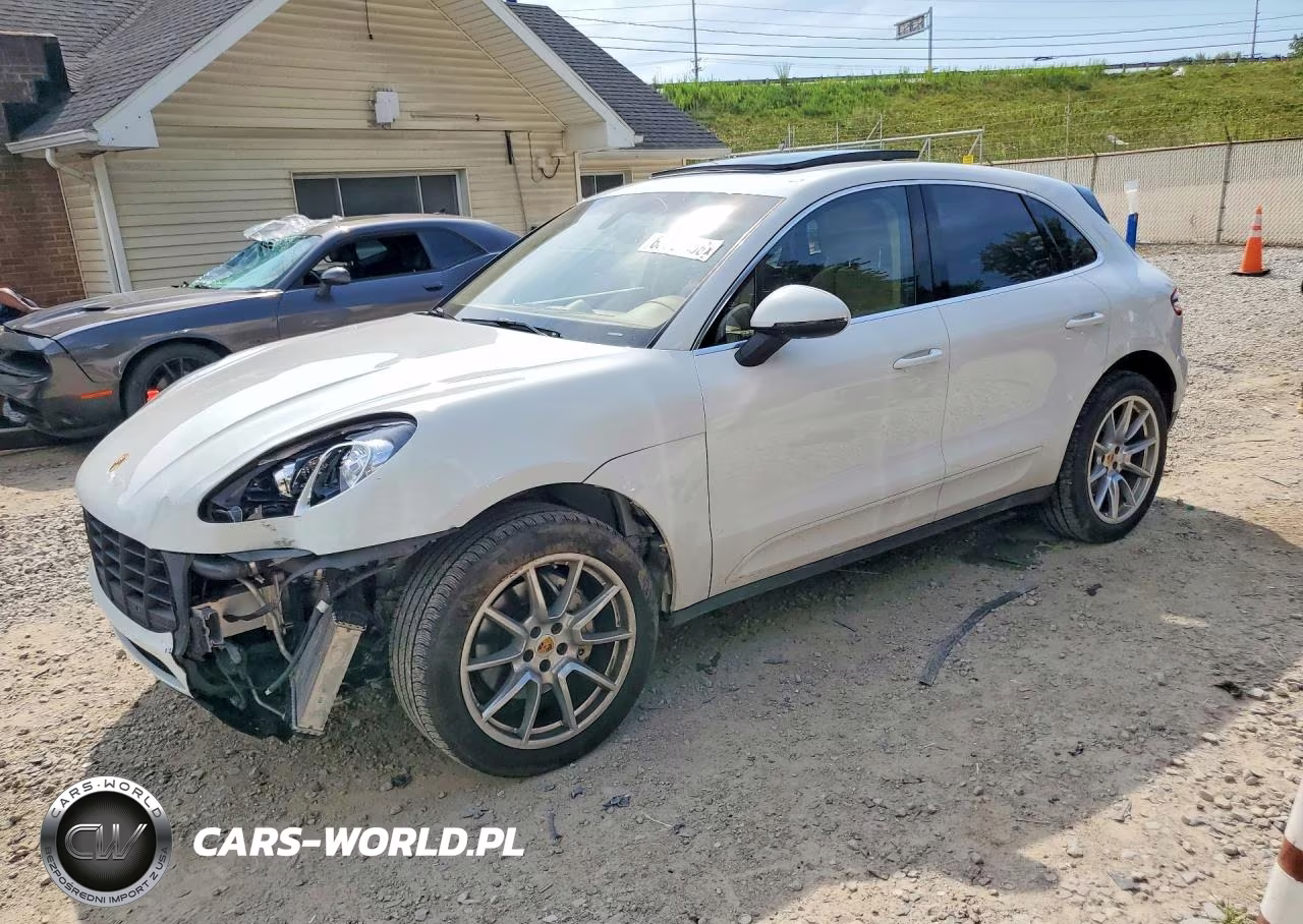 2015 Porsche Macan S