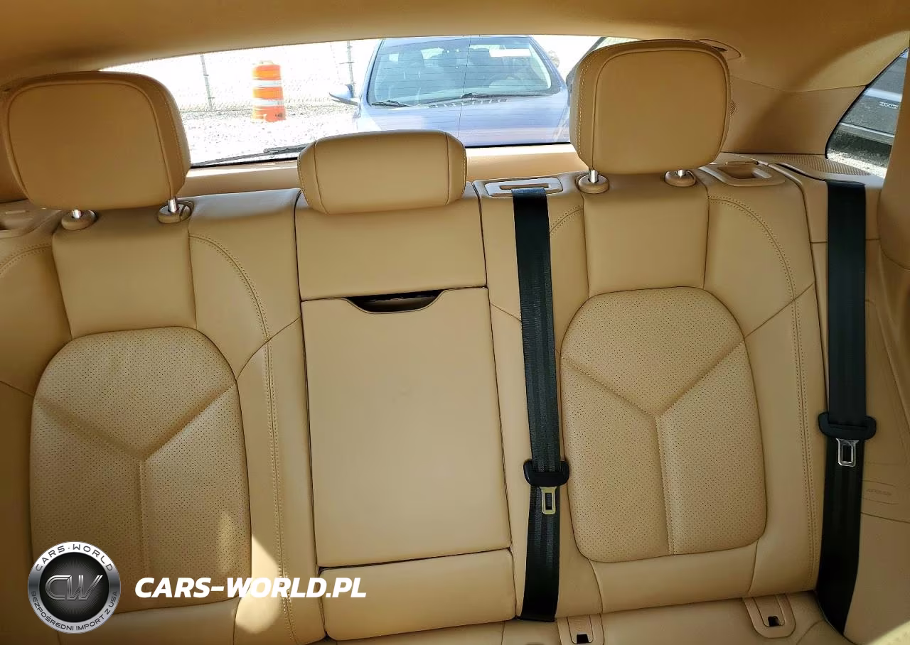 2015 Porsche Macan S VIN:WP1AB2A58FLB44650 - 10