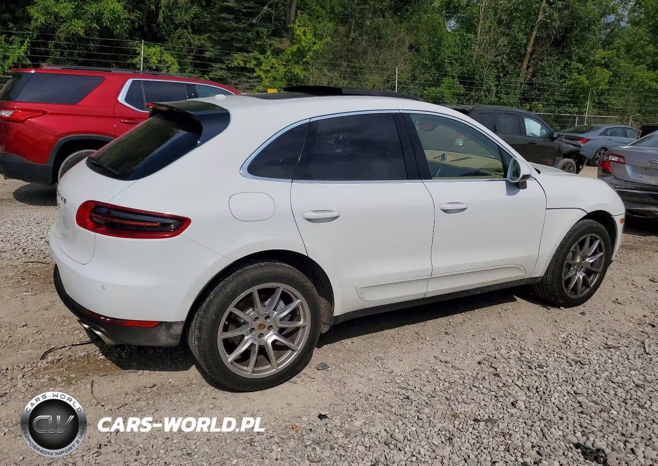 2015 Porsche Macan S VIN:WP1AB2A58FLB44650 - 3