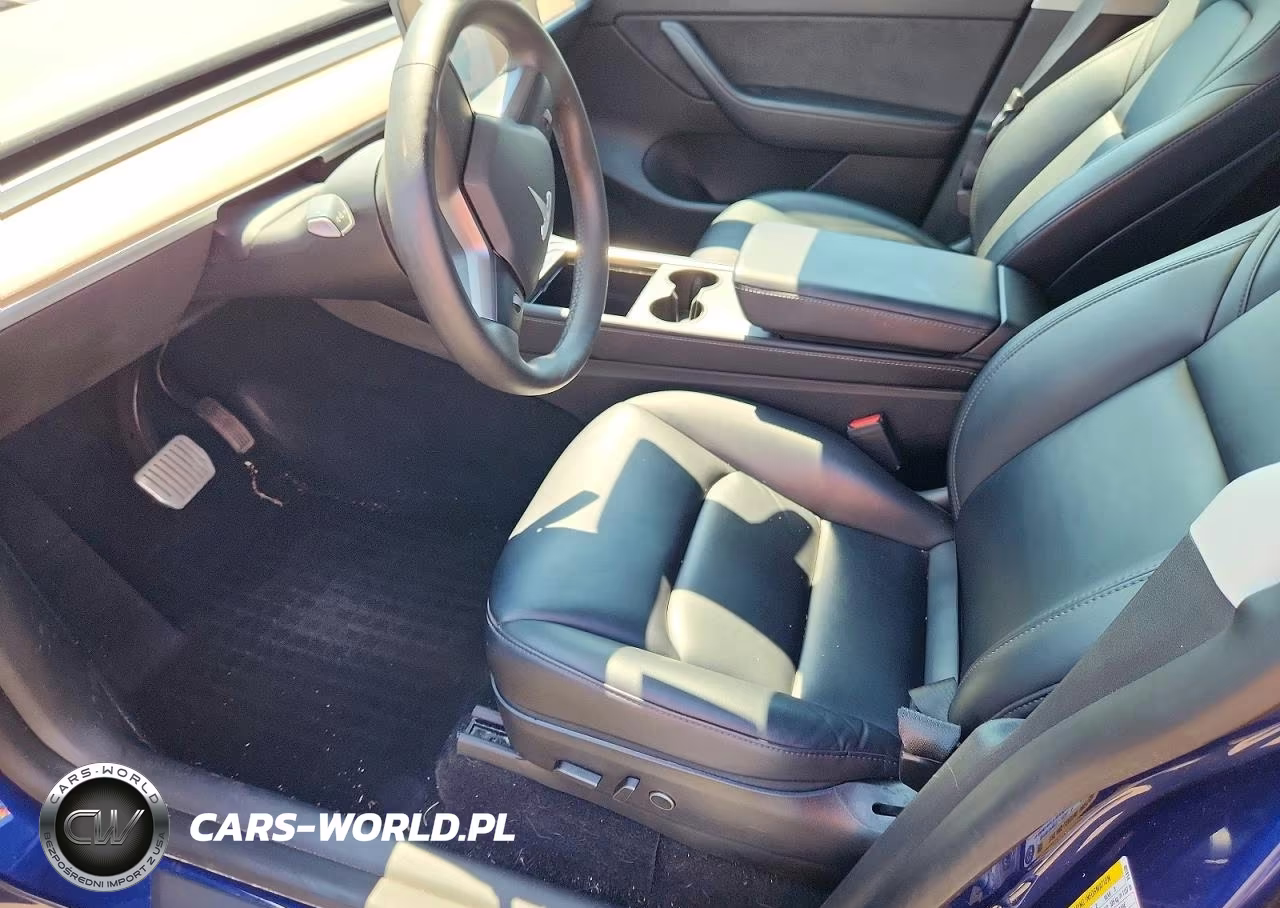 2022 Tesla Model Y VIN:7SAYGDEE0NF401814 - 7