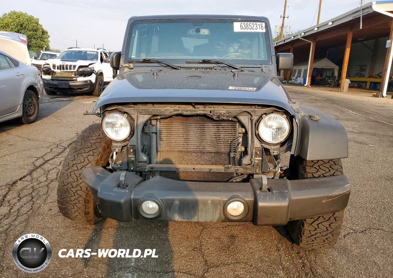 2018 Jeep Wrangler Unlimited Sport VIN:1C4BJWDG7JL810970 - 5