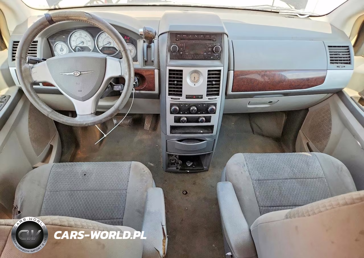 2010 Chrysler Town & Country Touring VIN:2A4RR5D19AR348071 - 8